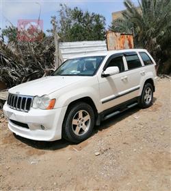 جیپ گراند شیرۆکی